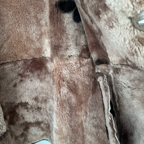 COPY - Vintage Sheepskin Coat W/ Leather Trim Tan inside shearling - Picture 4 of 13